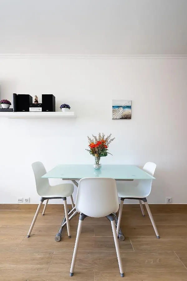 Apartamento Algarve, Located Center Of Vilamoura Quarteira 0*,  Portugal